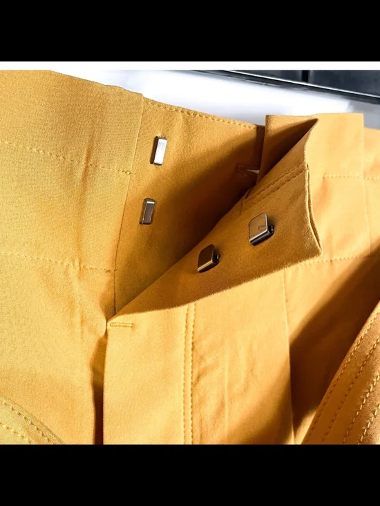 ATHLETA Women’s Mustard High Waisted Shorts Size 8 - Picture 4 of 8